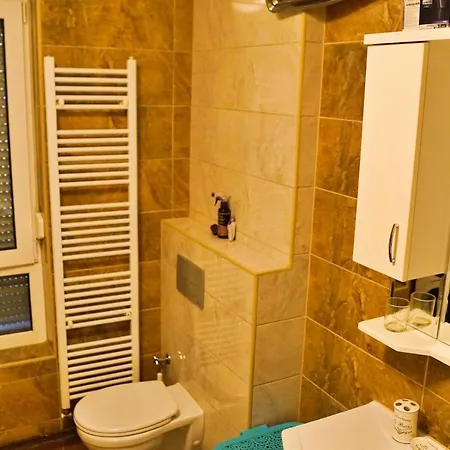 City Center Grand - Three-bedroom, Free Parking Sarajevo