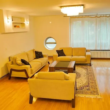 公寓 City Center Grand - Three-bedroom, Free Parking