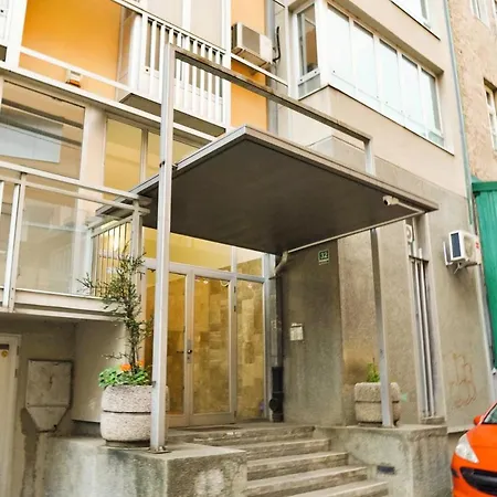 City Center Grand - Three-bedroom, Free Parking 公寓 塞拉耶佛