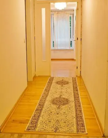 City Center Grand - Three-bedroom, Free Parking