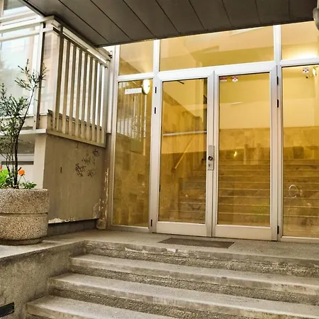 City Center Grand - Three-bedroom, Free Parking * 塞拉耶佛