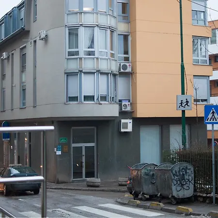 City Center Grand - Three-bedroom, Free Parking 公寓 *